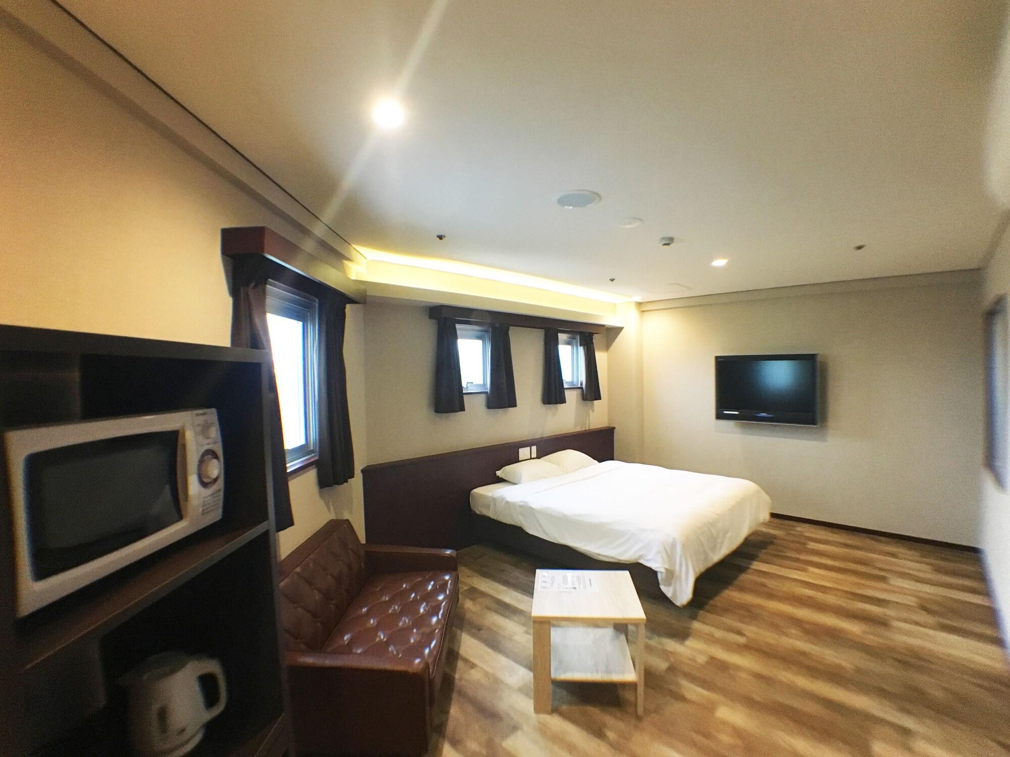 Rycom Crystal Hotel Okinawa Buitenkant foto