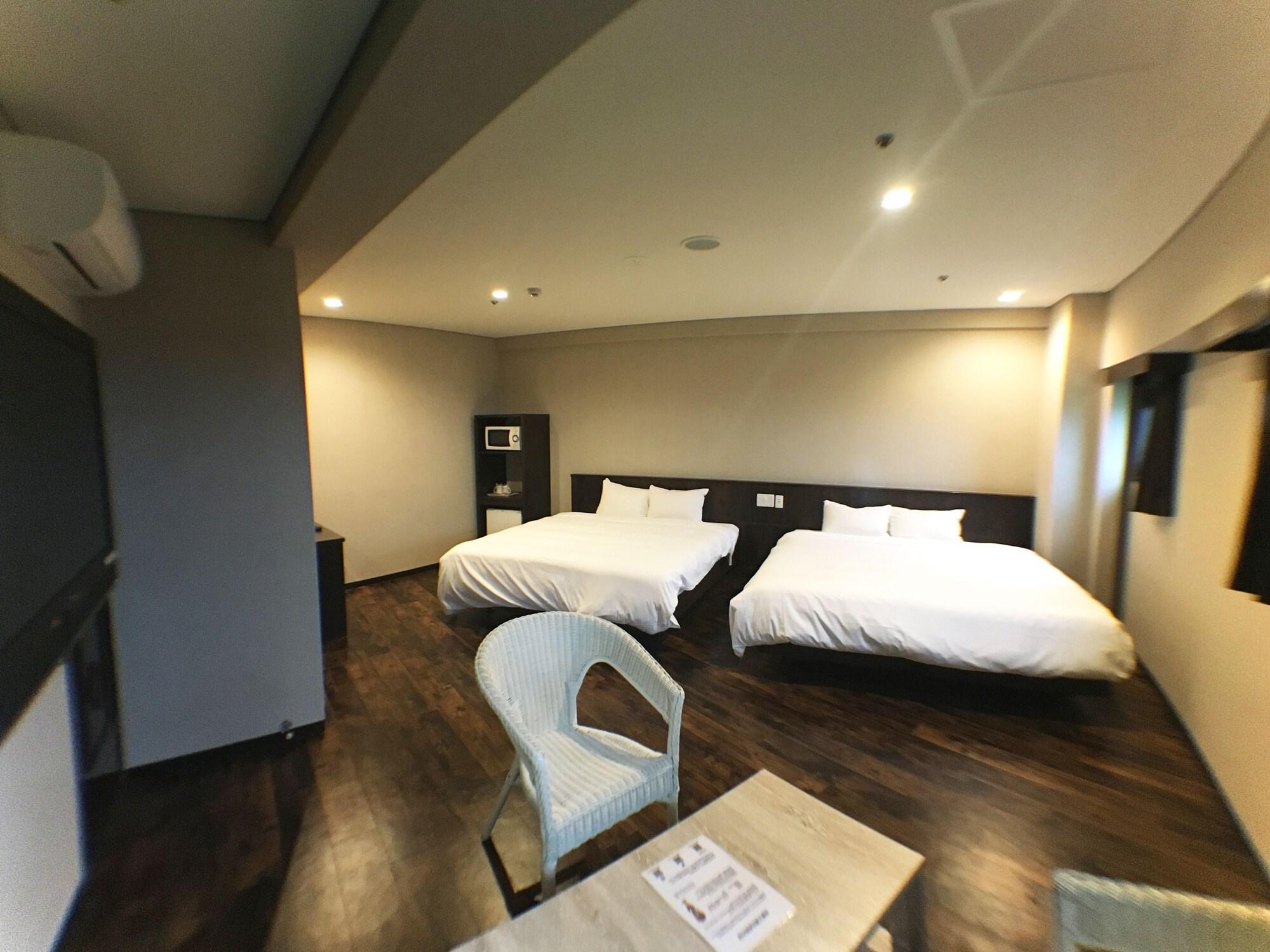 Rycom Crystal Hotel Okinawa Buitenkant foto
