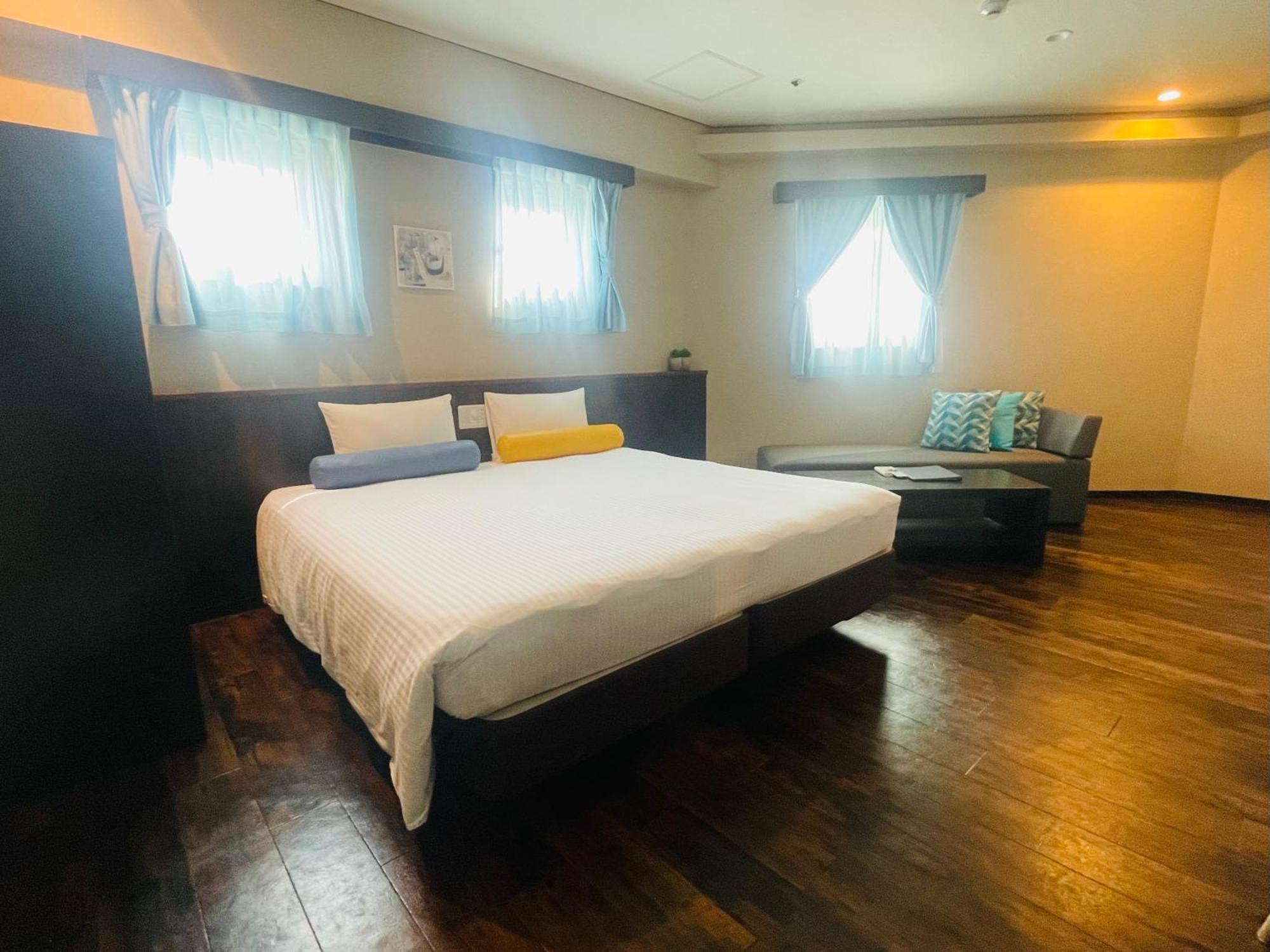 Rycom Crystal Hotel Okinawa Buitenkant foto